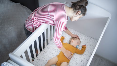 Überwachungssocken für Babys: Sinnvoll oder gefährlich?