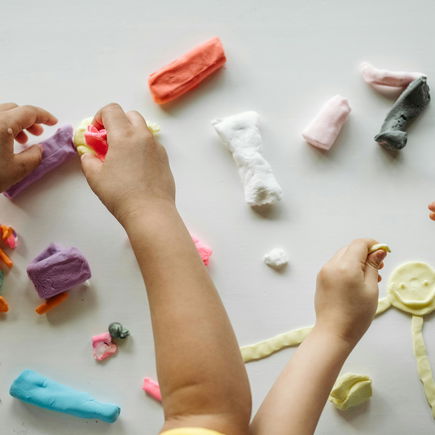 Alte, harte Knete? Müsst ihr mit diesem simplen Trick nicht mehr wegwerfen