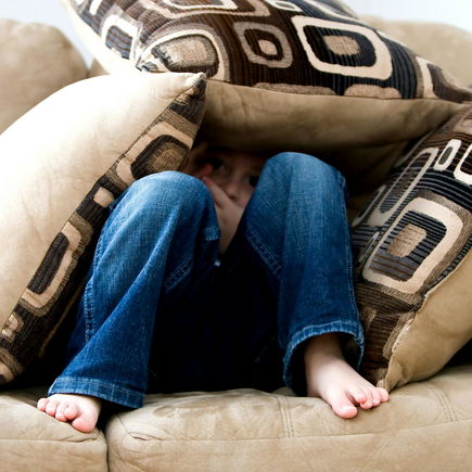 Wenn Eltern emotionale Vernachlässigung aus der Kindheit auf ihre Kinder übertragen