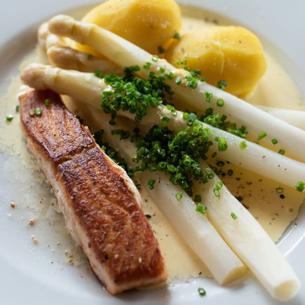 Endlich lecker Spargel mit Sauce Hollandaise – aber auch in der Stillzeit?