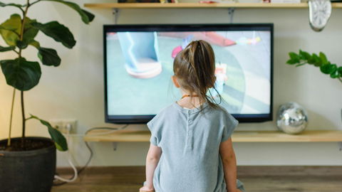 Einfach chillen: Kinder dürfen auch mal fernsehen ...!