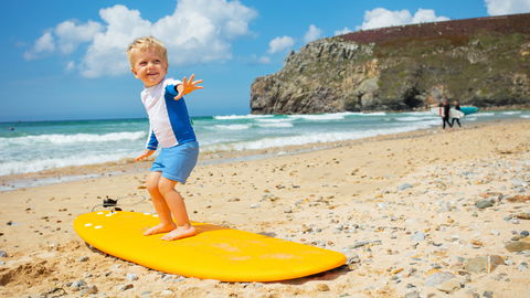 Surfer-Namen für Babys: Diese Vornamen sind cool und lässig