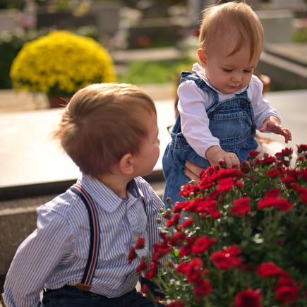 Diese Mutter findet den Namen ihres ungeborenen Babys auf dem Friedhof