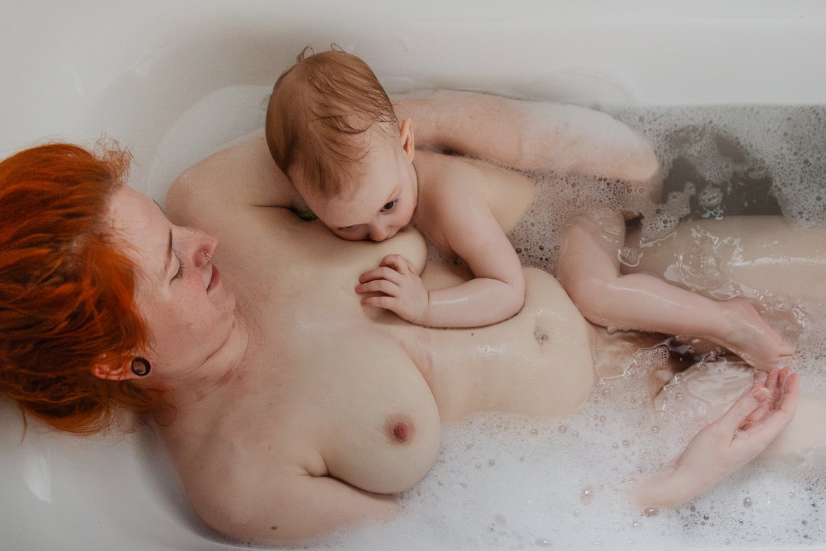 Paula Janka: Bilder von Stillenden Frauen
