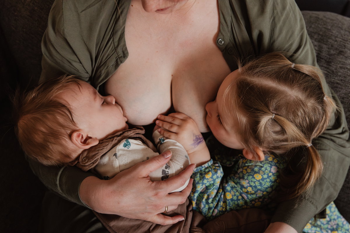 Paula Janka: Bilder von Stillenden Frauen