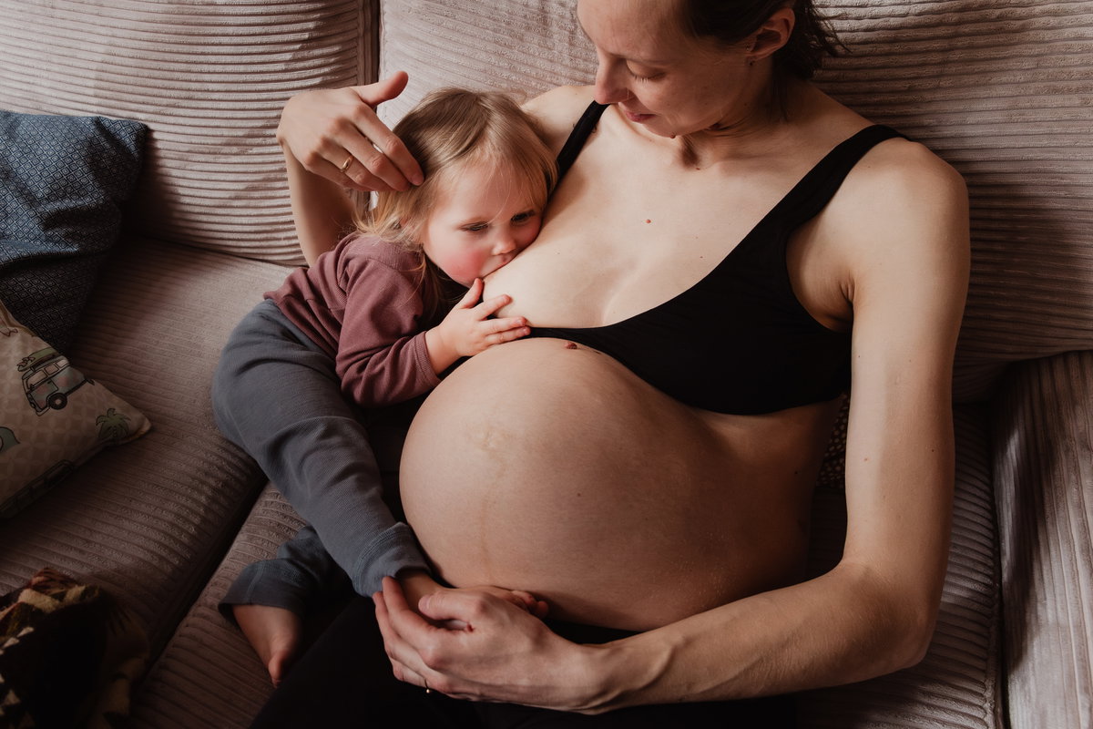 Paula Janka: Bilder von Stillenden Frauen