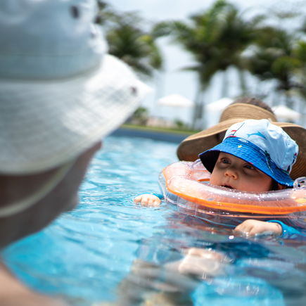 Gefahr für Babys: Gehören Schwimmringe und Co. verboten?