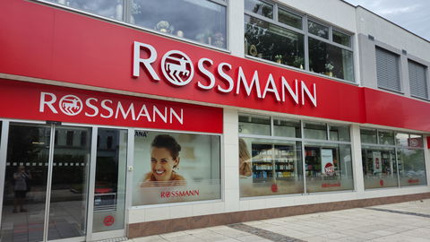 Eltern aufgepasst: Rossmann ruft Lernbuch zurück