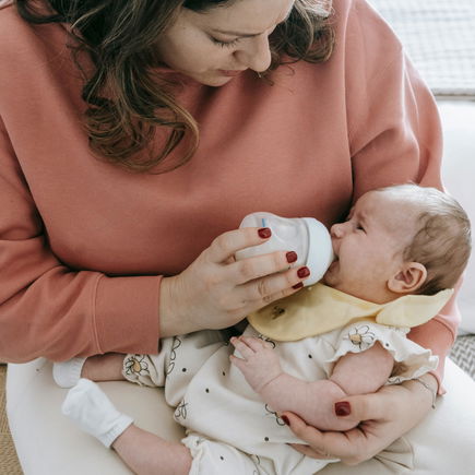 Mein Baby nimmt die Flasche nicht – und nun?