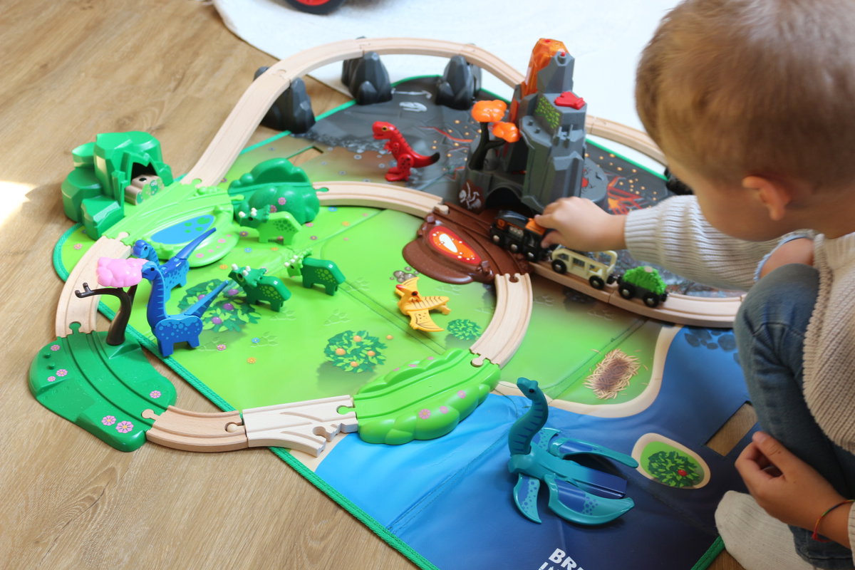Das Dino-Set garantiert jede Menge Spielspaß.