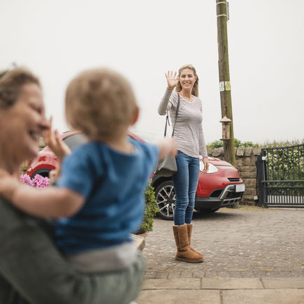 Private Nanny statt Kita: Ab zwei Kindern kann sich das schon lohnen 