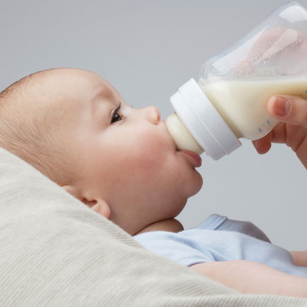 Pre-Milch selber machen: Ärzte warnen vor dem gefährlichen Trend