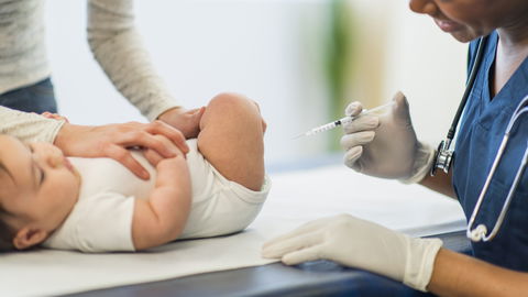 Impfung trotz Erkältung? Das sagen Kinderärzte