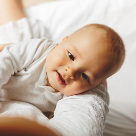 Babynamen 2024: Die beliebtesten Mädchen- und Jungenvornamen des Jahres