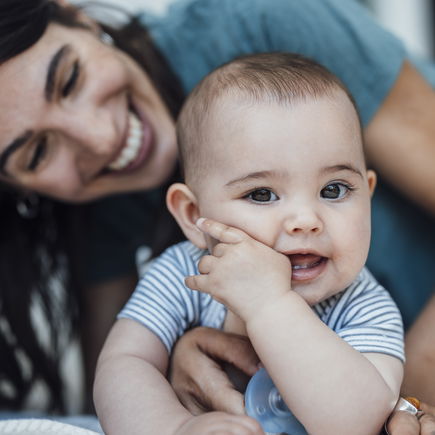 Nonverbale Signale deines Babys richtig deuten: So geht's