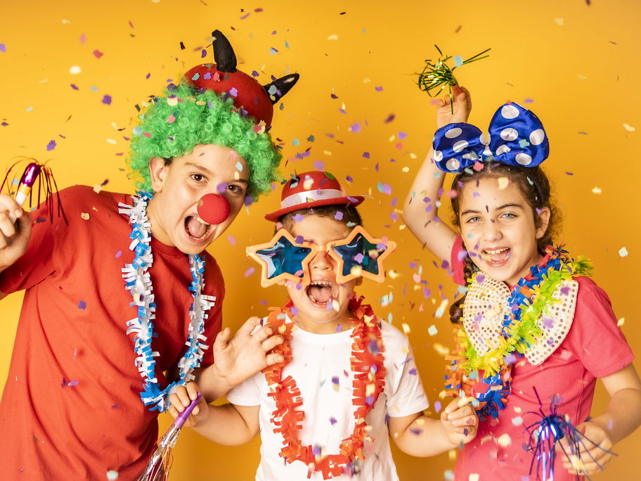 Fasching: Verkleidete Kinder.