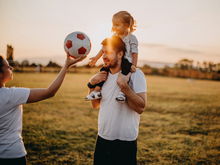 Genial oder dreist? Wie ein Fußballfan seiner Frau heimlich den Babynamen unterjubelte