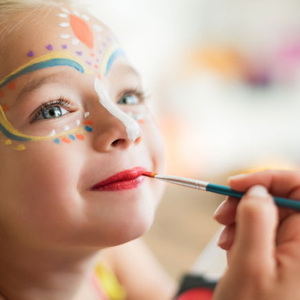 So könnt ihr Kinderschminke selber machen 