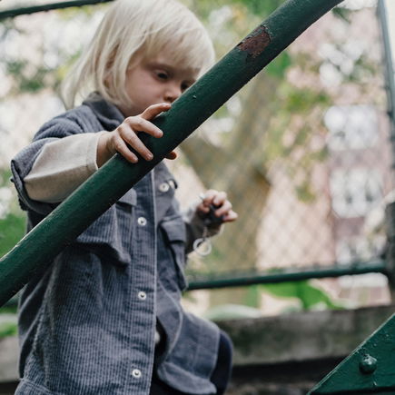 Alarmierende Studie: Viele Kinder im Grundschulalter können nicht Treppensteigen