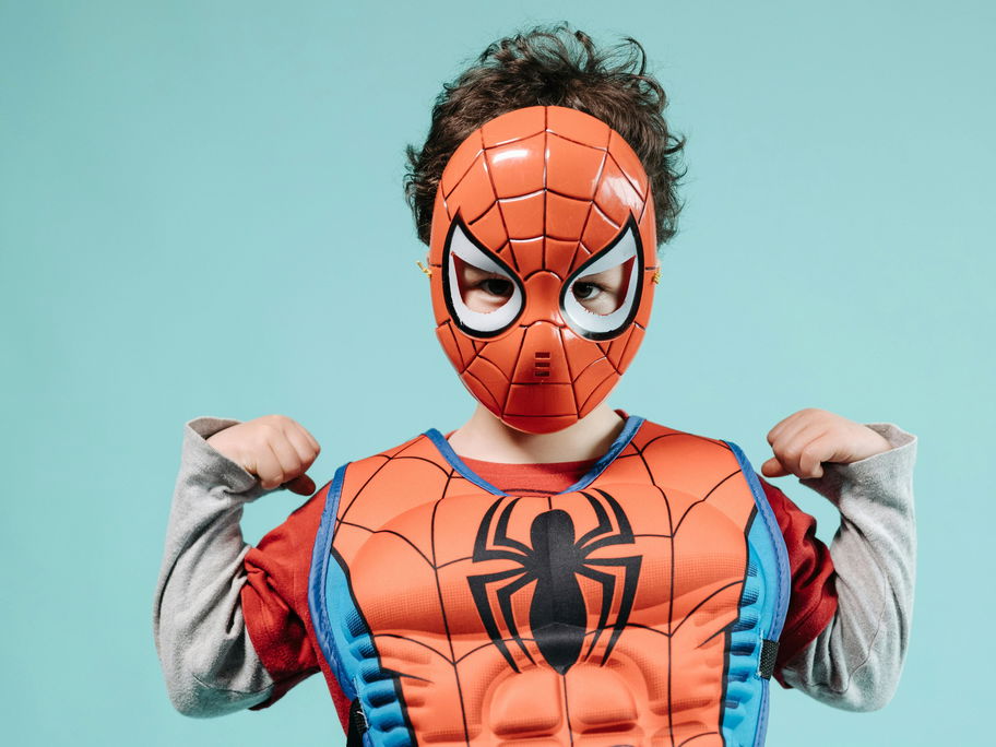 Im Kostüm: Kleiner Spiderman