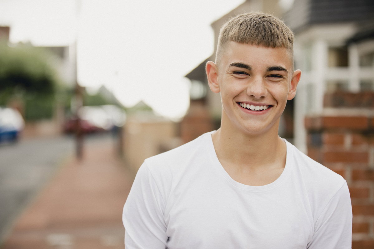 Frisuren für Teenager: Caesar Cut Fade