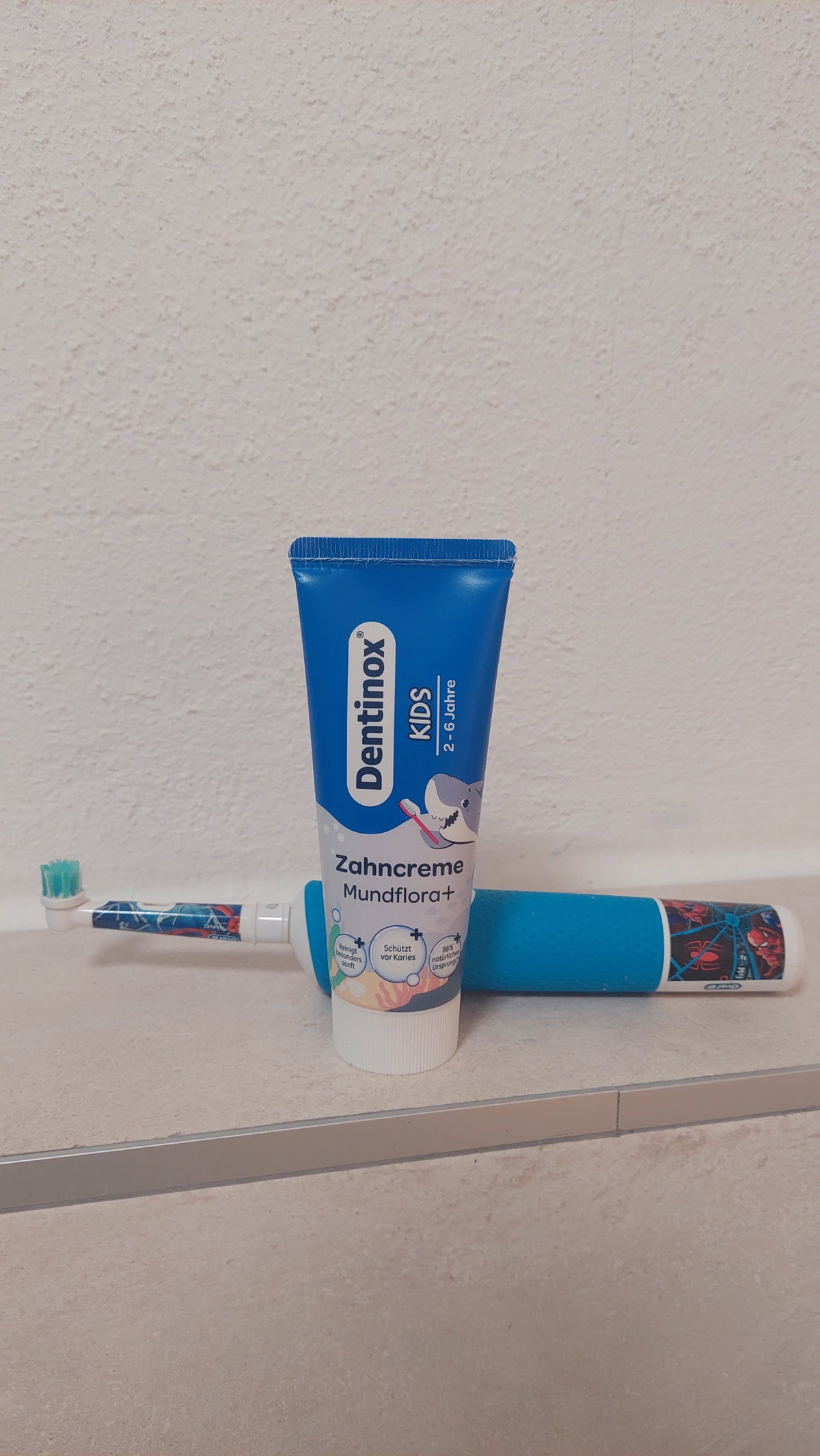Dentinox Zahncreme im Test.