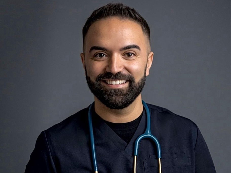 Dr. Vitor Gatinho alias Kids.Doc