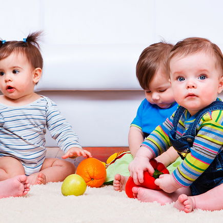 Sind Krabbelgruppen für Babys sinnvoll?