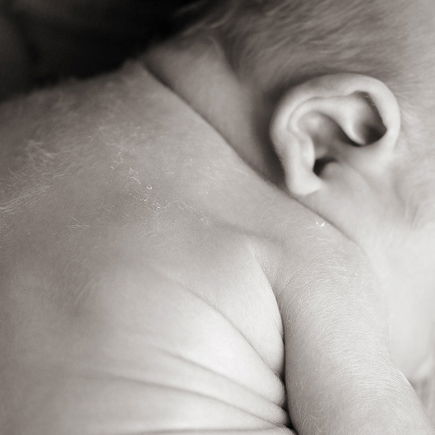 Lanugohaar: Warum sind Babys so behaart?