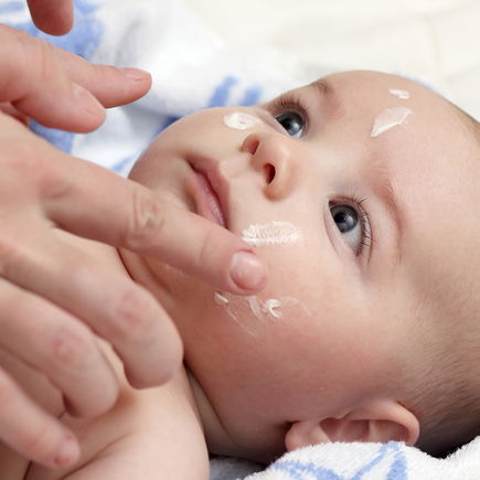 Milien und andere Hautphänomene beim Baby