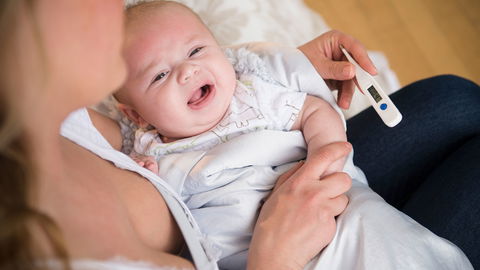 Fiebersaft wirkt nicht oder Fieber geht trotz Ibuprofen nicht runter – was tun?