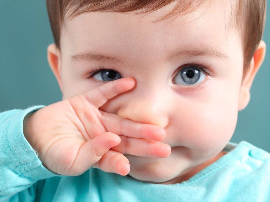 Ätherische Öle können bei Babys zu Atembeschwerden oder sogar Atemnot führen.