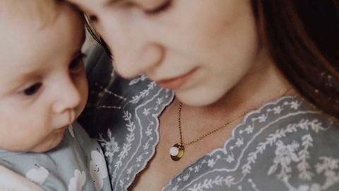 Muttermilchschmuck: Eine bleibende Erinnerung an die Stillzeit