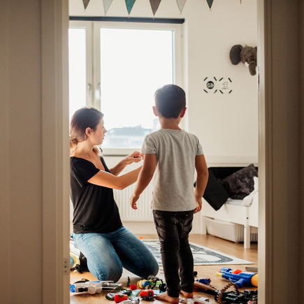 Mit diesen Tipps schafft ihr gemeinsam Ordnung