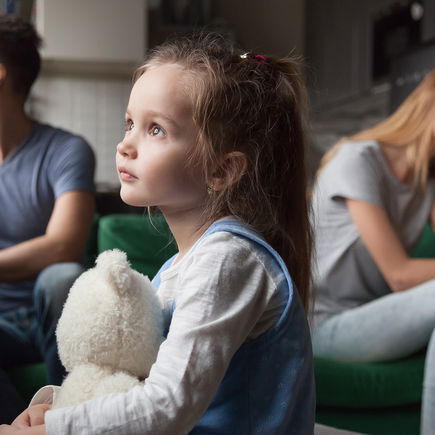 Welche Folgen hat es für Kinder, wenn Eltern sich ständig streiten? 