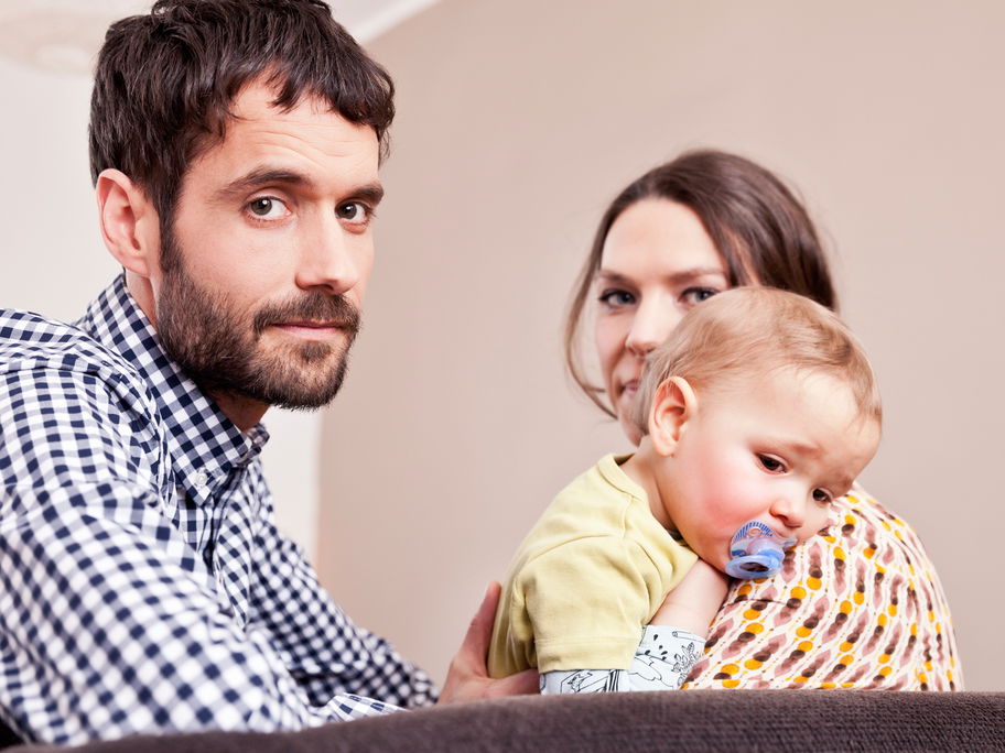 Der Kinderbonus soll Familien entlasten. Die Auszahlung lässt aber noch auf sich warten.