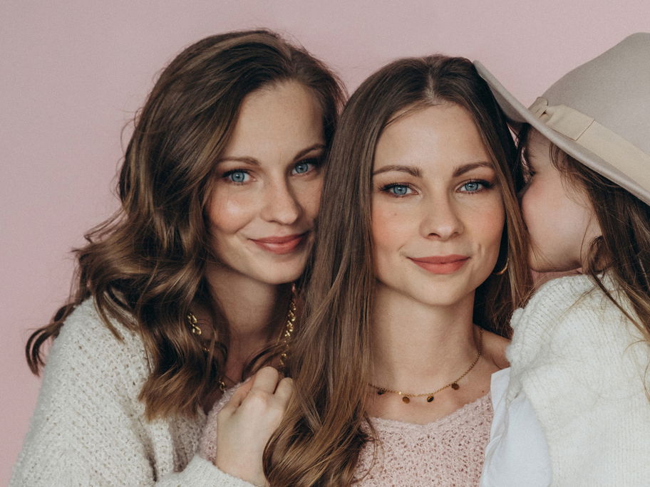 Echter Zusammenhalt: Für Lea ist klar, dass Mama Nina und Tante Lara immer für sie da sind.