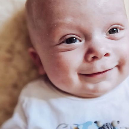 Diagnose Retinoblastom: Ein Glasauge für den kleinen Arian
