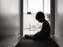 10 Familiengeheimnisse, die Kinder eigentlich NIE erfahren sollten