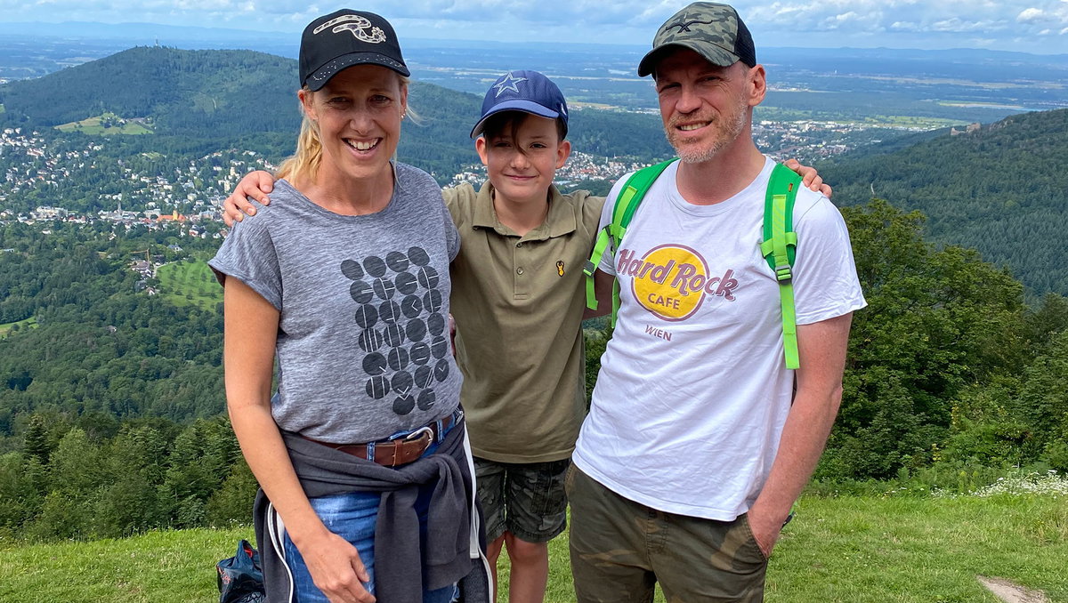 Endlich zu dritt: Nina und Levi (9) mit Guido, dem „Neuen“.