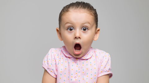 Ist es okay, vor den eigenen Kindern nackt herumzulaufen?