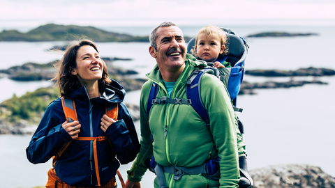 Mit Kindertrage wandern: Ab wann geht das?