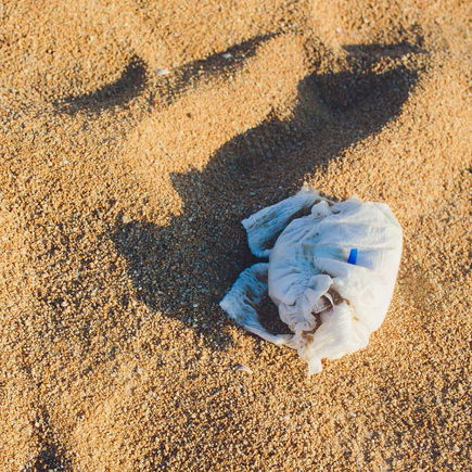 Clevere Ideen, um Wertsachen am Strand zu verstecken