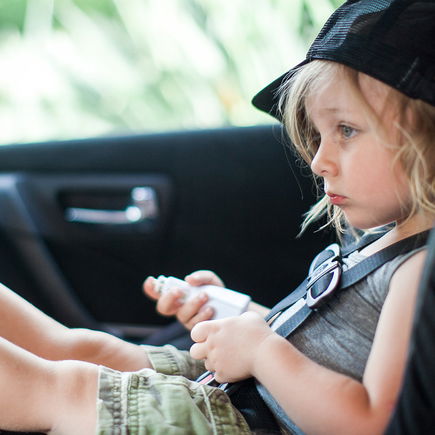 16 erprobte Ideen, wie ihr lange Autofahrten mit Kindern überlebt