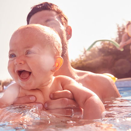Ab wann darf man mit einem Baby ins Freibad?