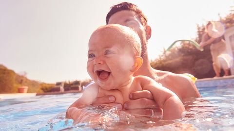 Ab wann darf man mit einem Baby ins Freibad?