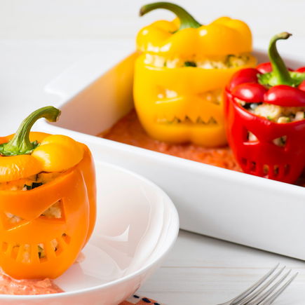 Gefüllte Halloween-Paprika: Zum Gruseln und dabei lecker