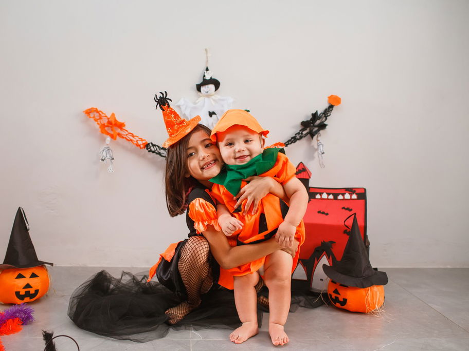 Halloweenkostüme für Kinder: Darauf sollten Eltern achten