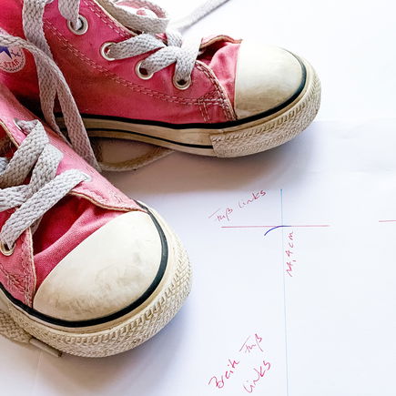 Mit diesen zwei Tricks findet ihr die richtige Schuhgröße für euer Kind 