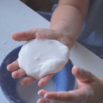 Oobleck: Mit diesen Rezepten könnt ihr es kinderleicht selber machen